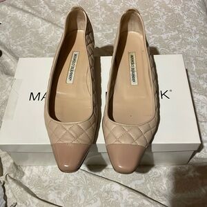 🔥 Manolo Blahnik Nude Flats